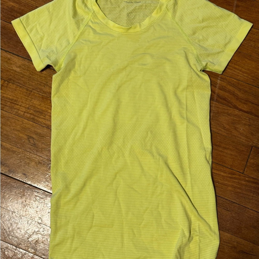 Lululemon Swiftly Tech Short-Sleeved Shirt 2.0 Highlight Yellow SIZE 2
